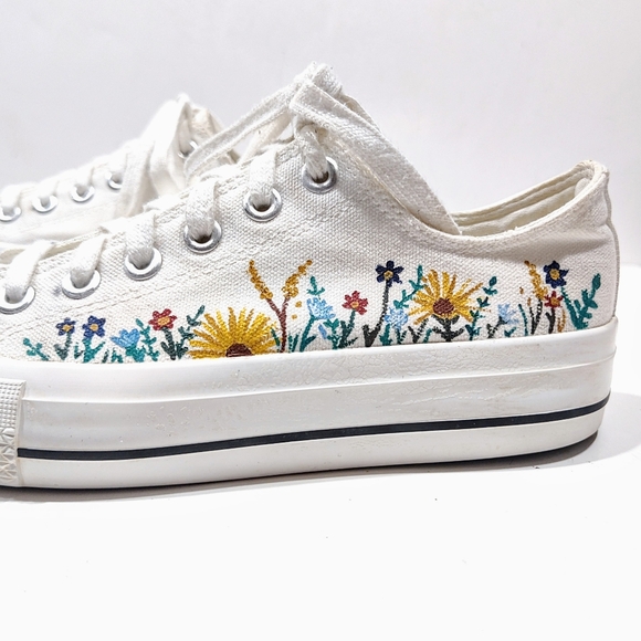 Sincerely Jules Vince White Sneakers Women 7½M US Floral Painted Custom Lace Up - Picture 5 of 14